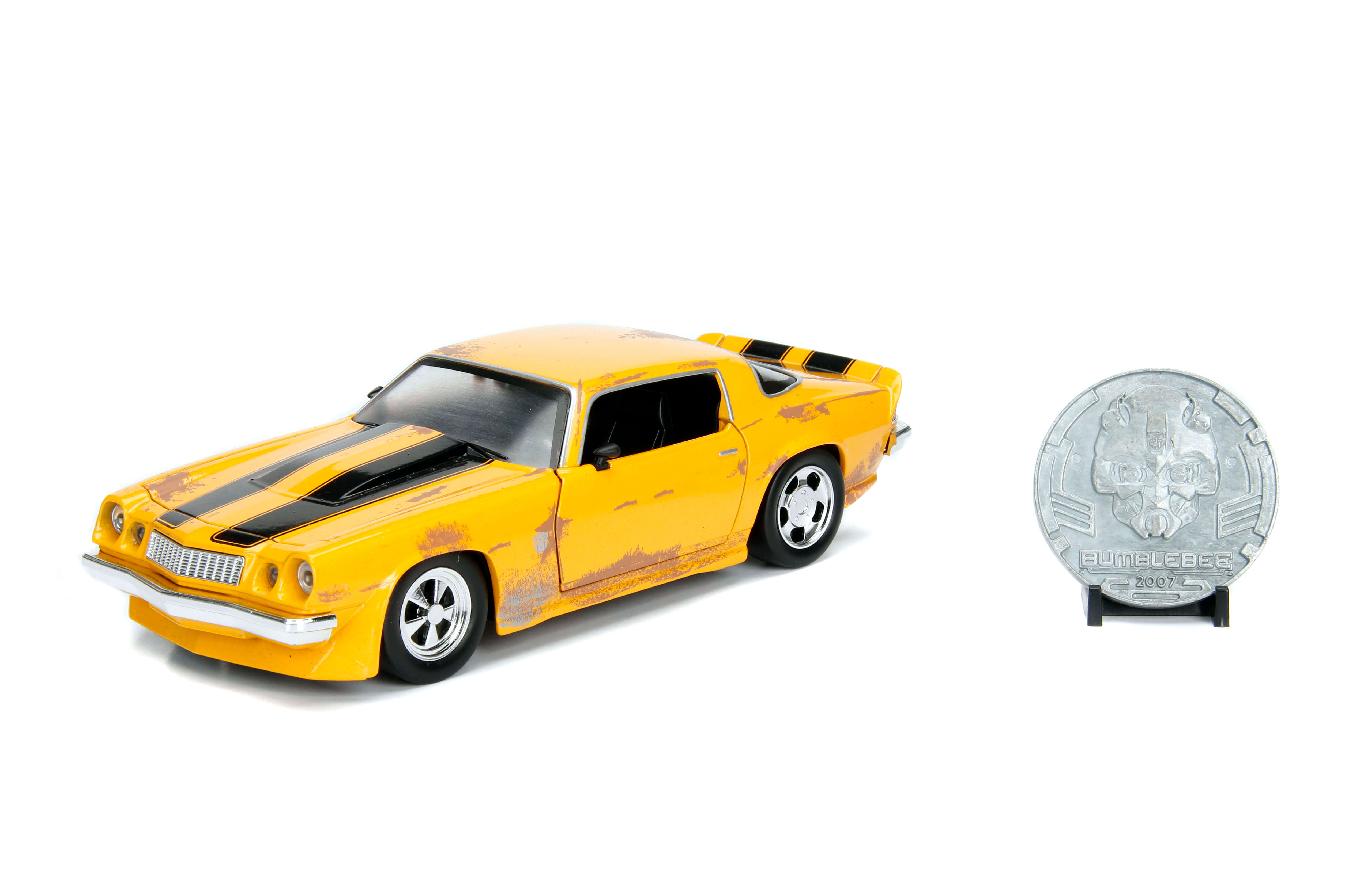 1:24 Bumblebee – 1977 Chevy Camaro w/ Coin (Transformers) | Metals Die Cast